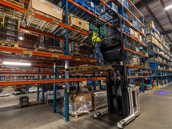 1-X-Manufacturers_Bobcat_C